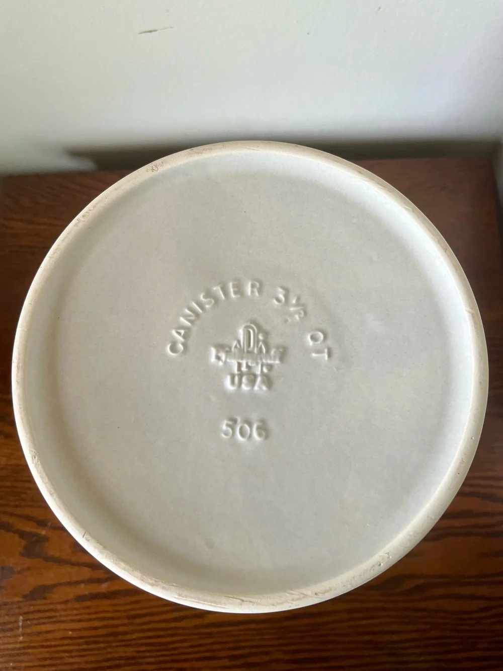 PFALTZGRAFF YORKTOWNE STONEWARE FLOUR CANISTER with LID 3.5 QUARTS
